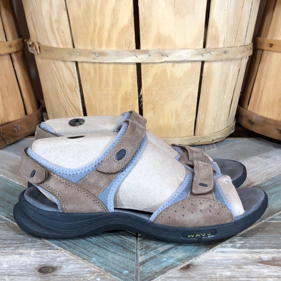 clarks wave grip sandals